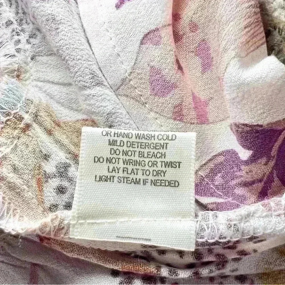 Lovestitch Alanna Flutter Sleeve Mini Wrap Dress Size Small - Picture 13 of 13